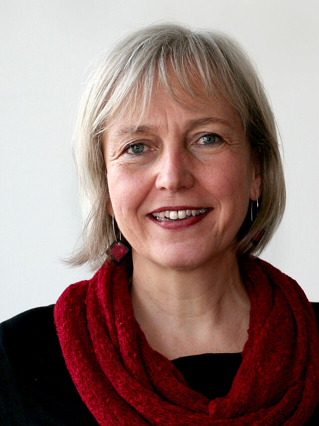 Portrait von Helga Schneider-Schelte